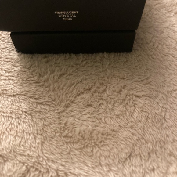 NARS LIGHT REFLECTING SETTING POWDER IN Translucent Crystal - Picture 3 of 4